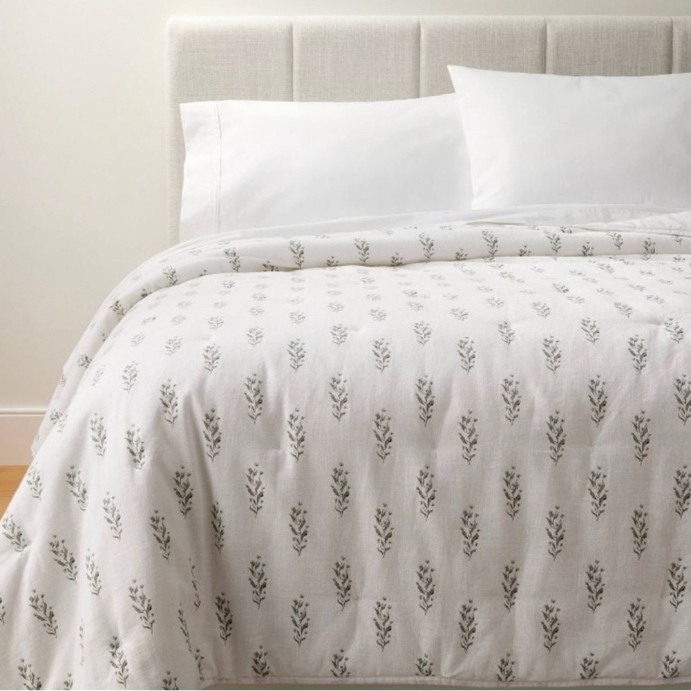 Full/Queen Lofty Cotton Slub Wood Block Floral Quilt - Threshold Studio McGee